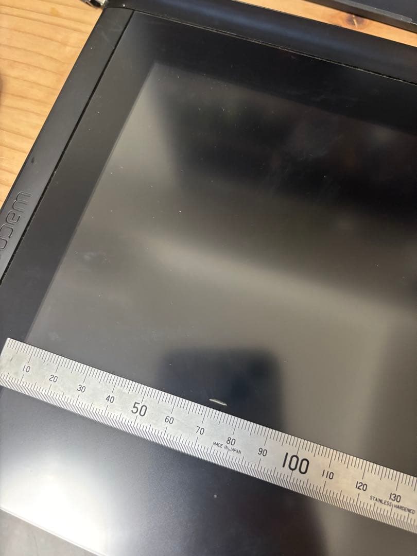 wacom Cintiq 13HD DTK-1300液晶ペンタブレット