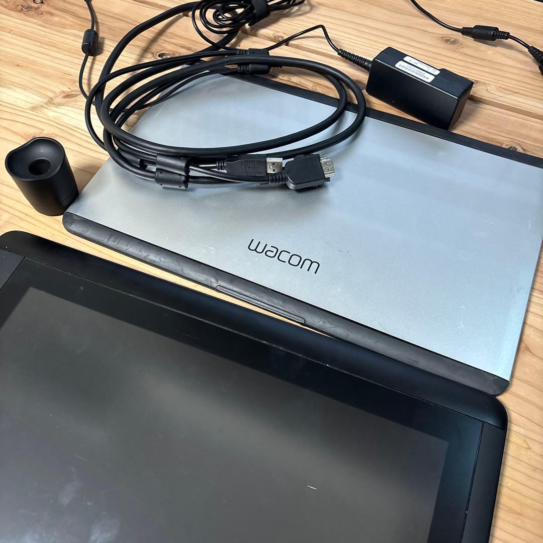 wacom Cintiq 13HD DTK-1300液晶ペンタブレット