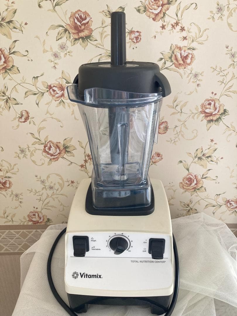 バイタミックス　Vitamix VM0111　美品 ミキサー　ジューサー　離乳食