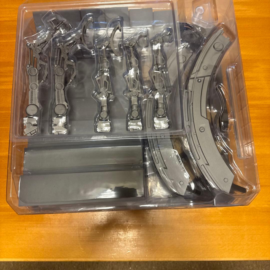 ホットトイズ アイアンマンマーク6 2.0 パワードスーツ装着機付