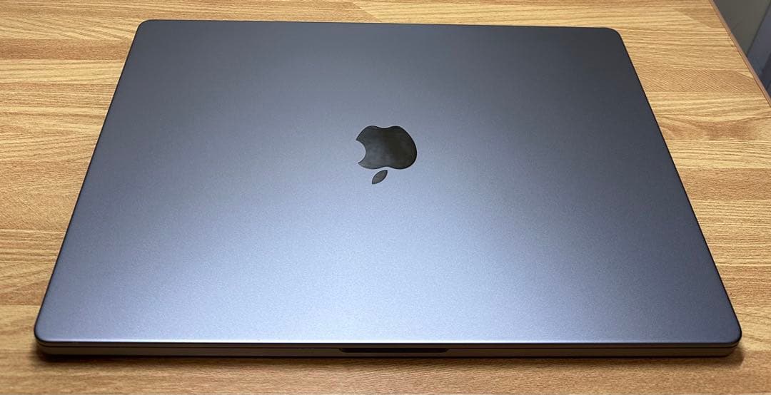 美品Macbook Pro M1 16inch,メモリ32Gb,SSD512Gb