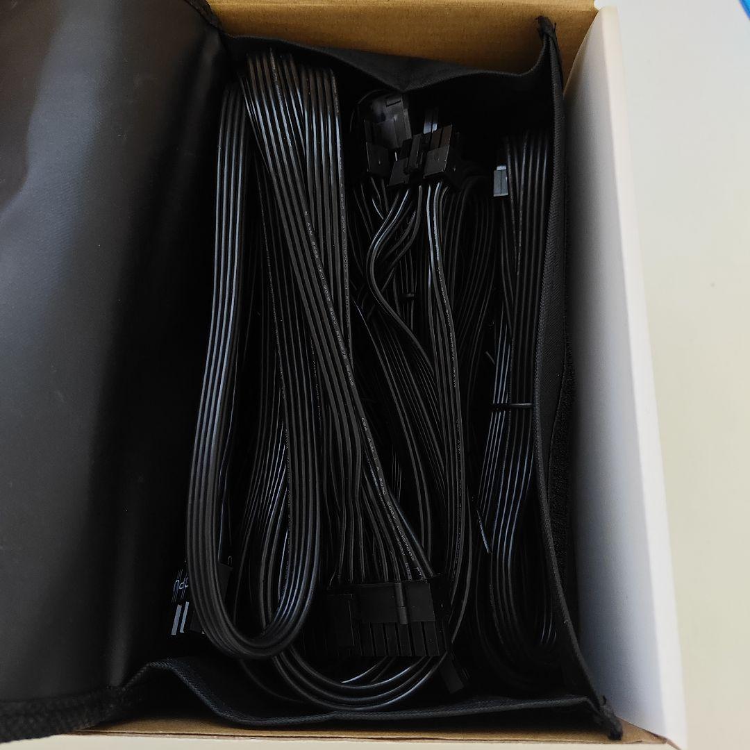 SUPER FLOWER LEADEX PLATINUM SE1200W 未使用