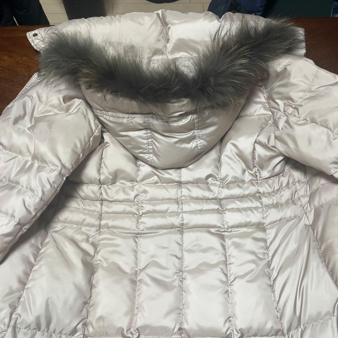 23区　ファー付きベージュダウンジャケット