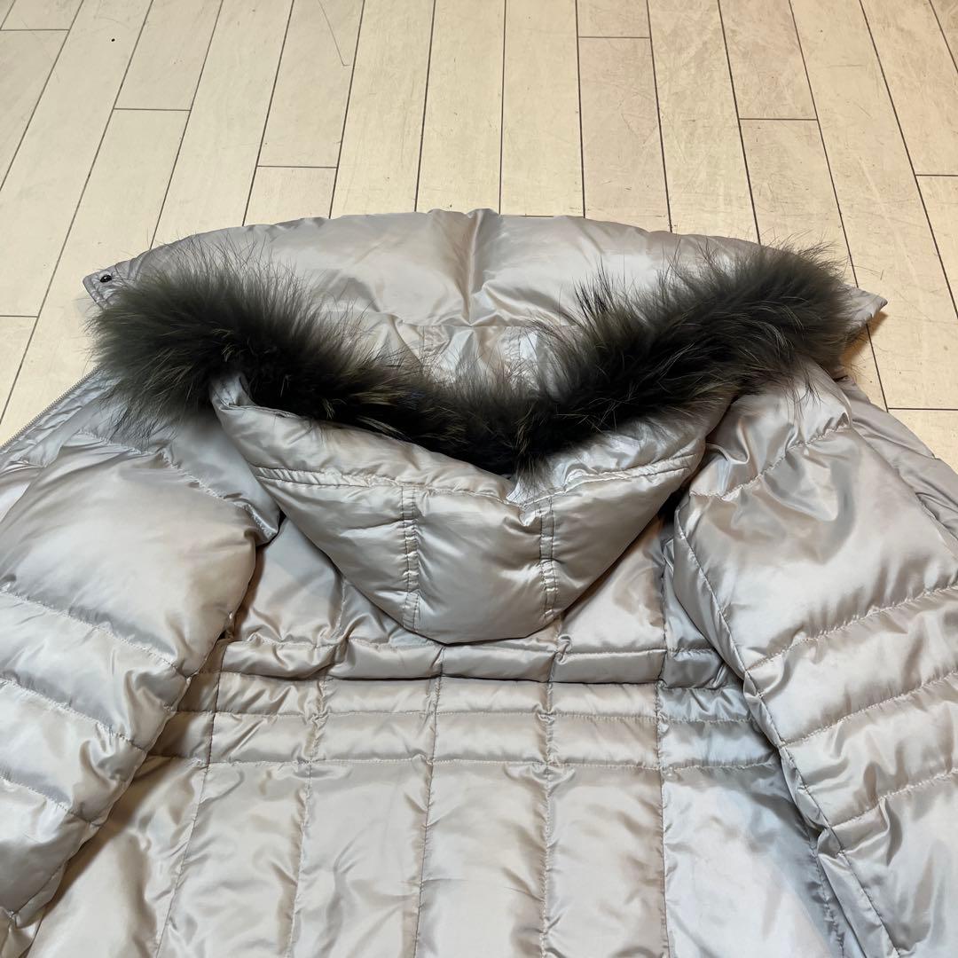 23区　ファー付きベージュダウンジャケット