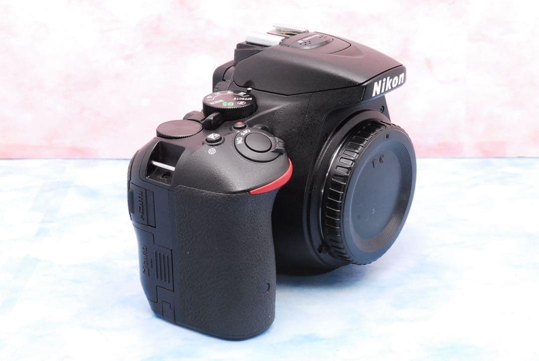 Nikon D5500☆一眼レフカメラ☆お得なWレンズ☆Wi-Fi＆S数少