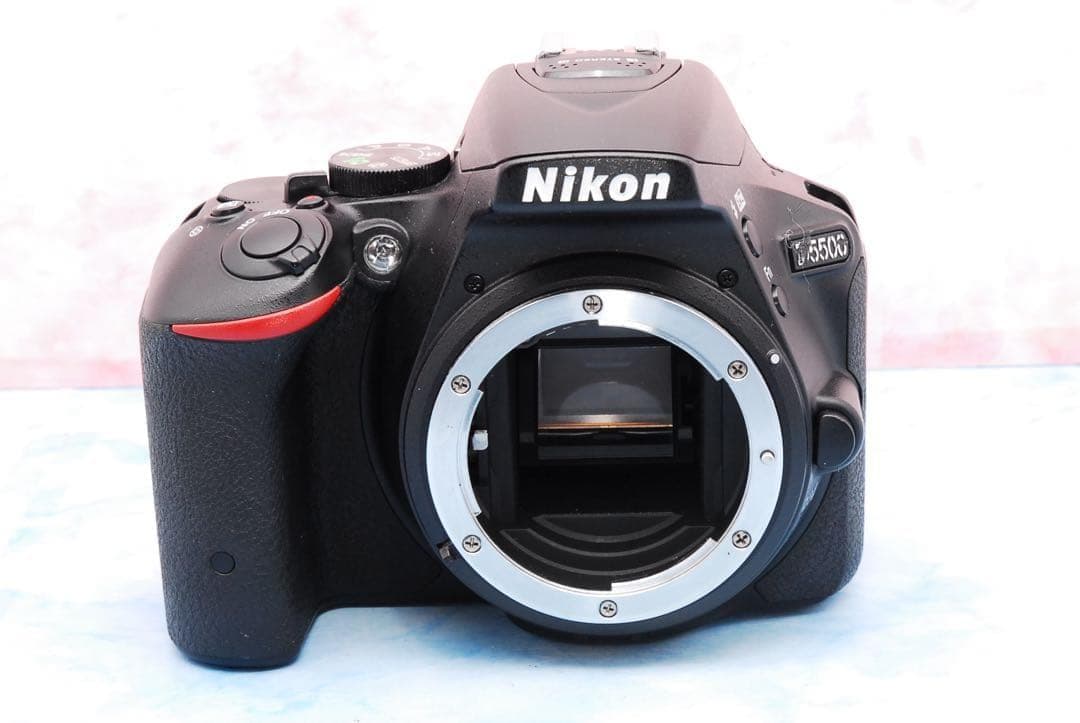 Nikon D5500☆一眼レフカメラ☆お得なWレンズ☆Wi-Fi＆S数少