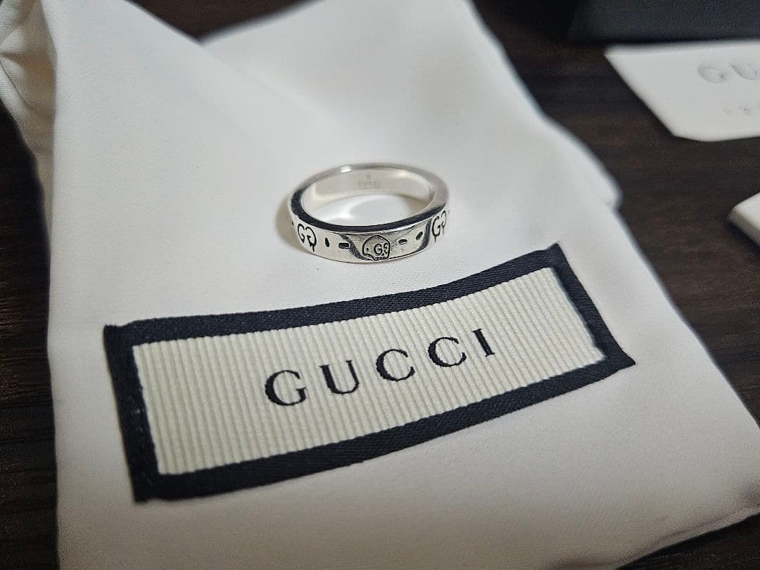 グッチ　ゴースト　リング　10号