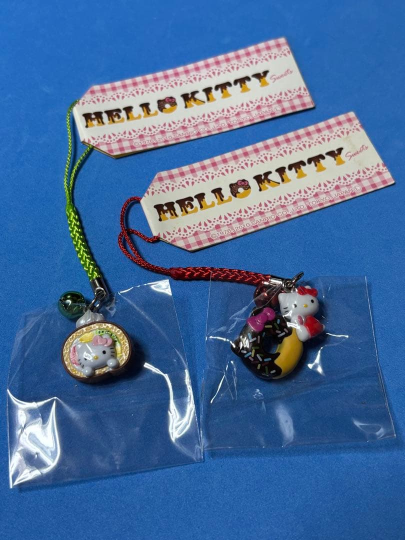 ご当地キティ　ロールケーキ　ドーナツ　根付け　2点セット