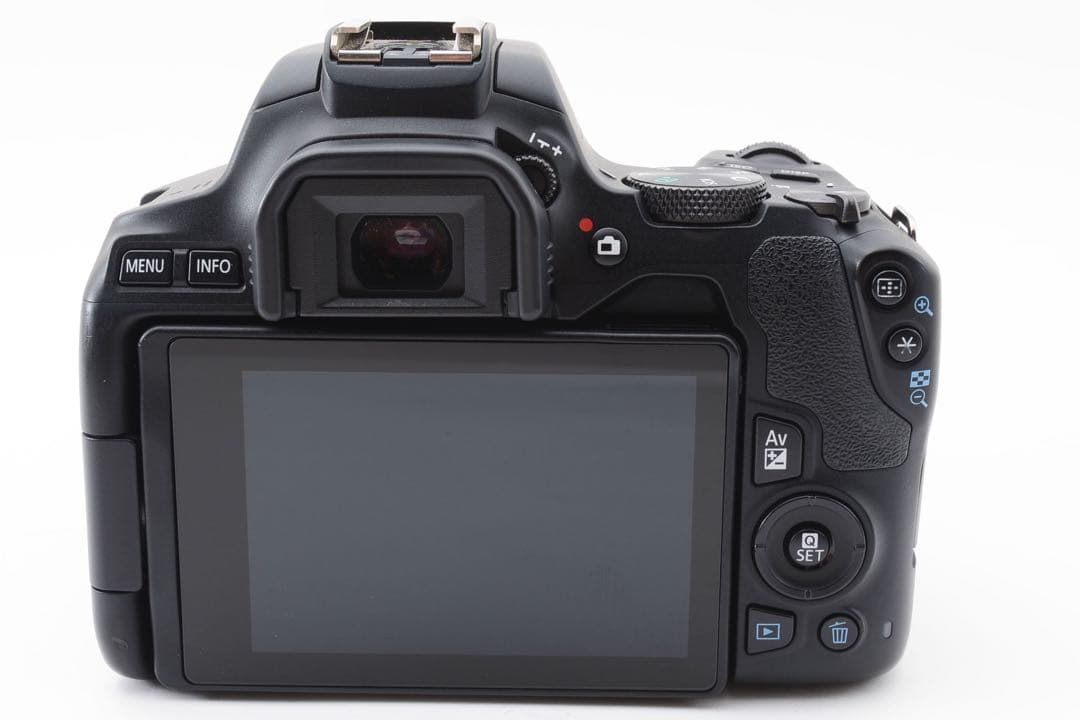 ☆保証付☆デジタル一眼レフカメラ Canon EOS Kiss X10☆