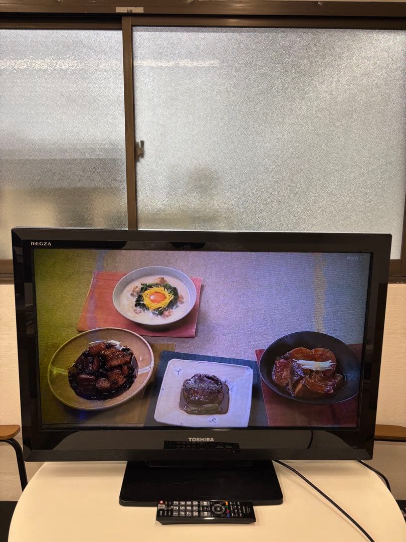 TOSHIBA 東芝 液晶テレビ 32BC3 32V型 2011年製