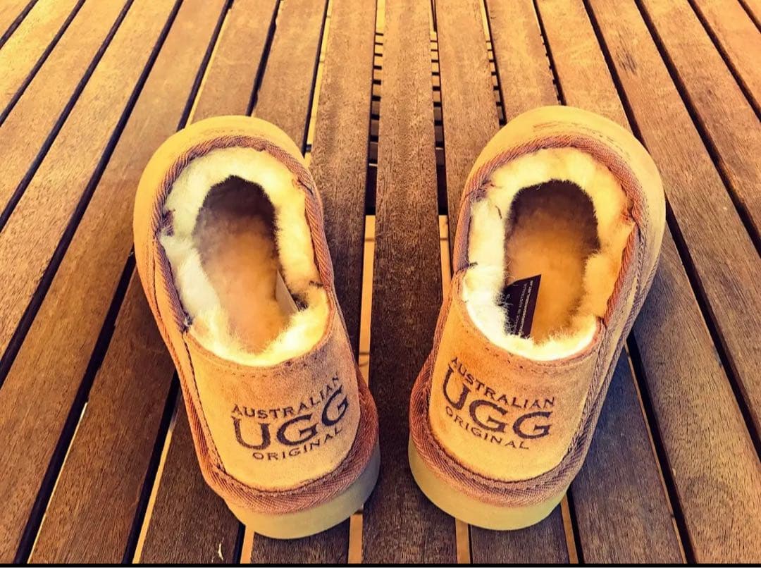UGG オーストラリア　Kma