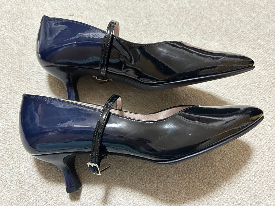 【未使用】銀座かねまつ幅狭SLENDERストラップパンプス黒ネイビー