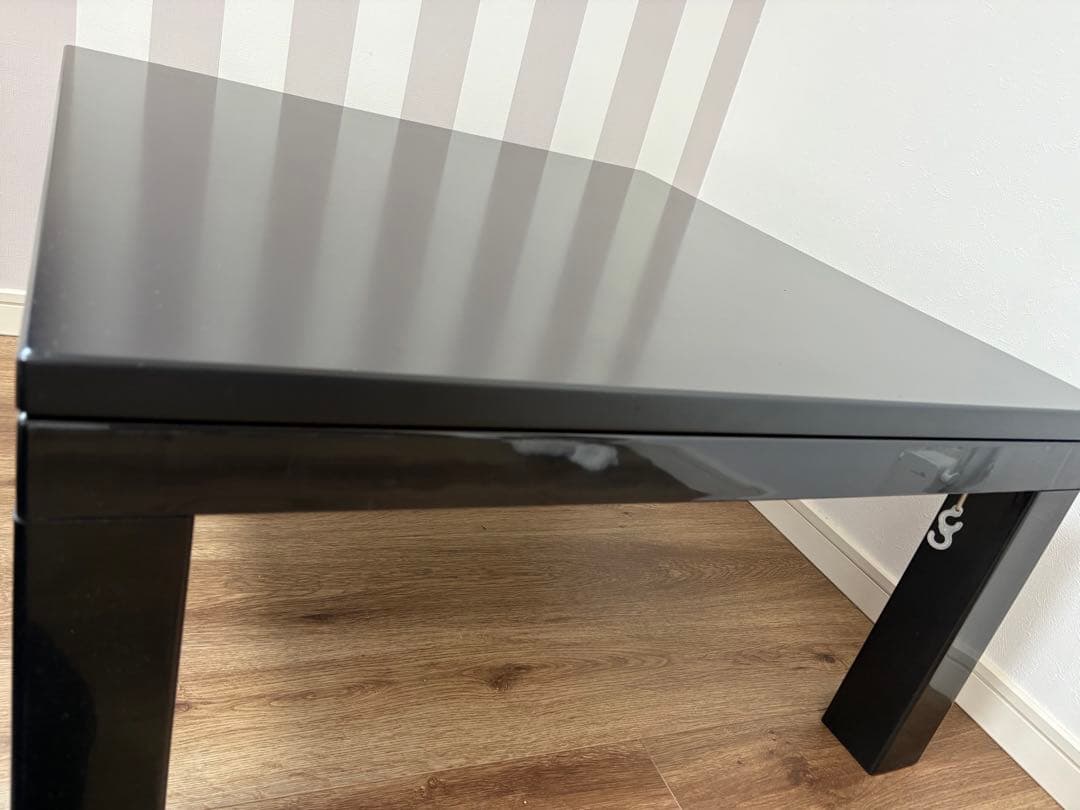 『カインズ』全面フラットヒーター　温度調整可能　正方形　黒