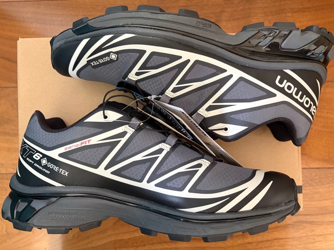 新品未使用　Salomon XT-6 GTX トレイルランニングシューズ