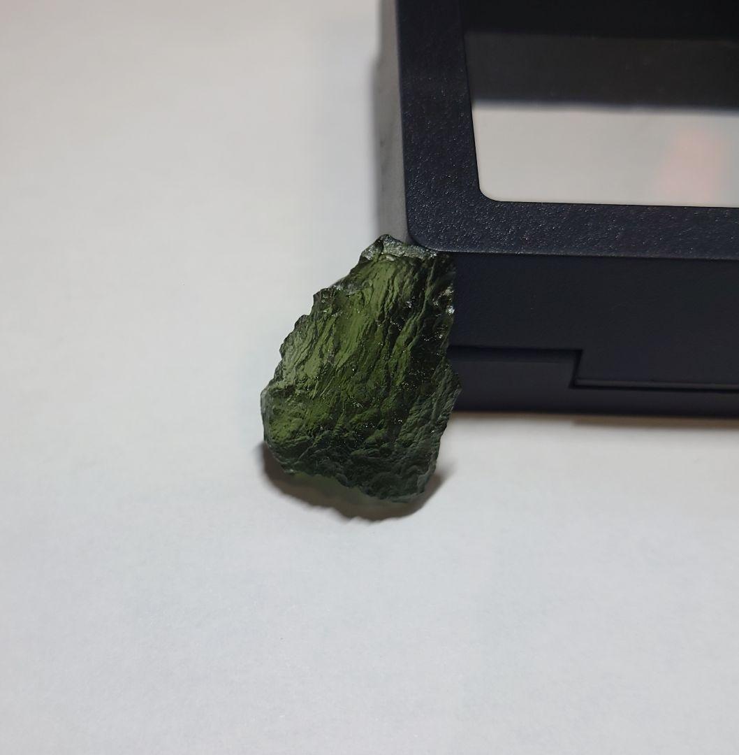 モルダバイト 3.2g 　標本ケース付き　インパクトガラス