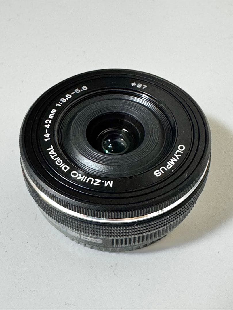 BMPCC4K + SmallRig+ Olympus 14-42mmレンズ付