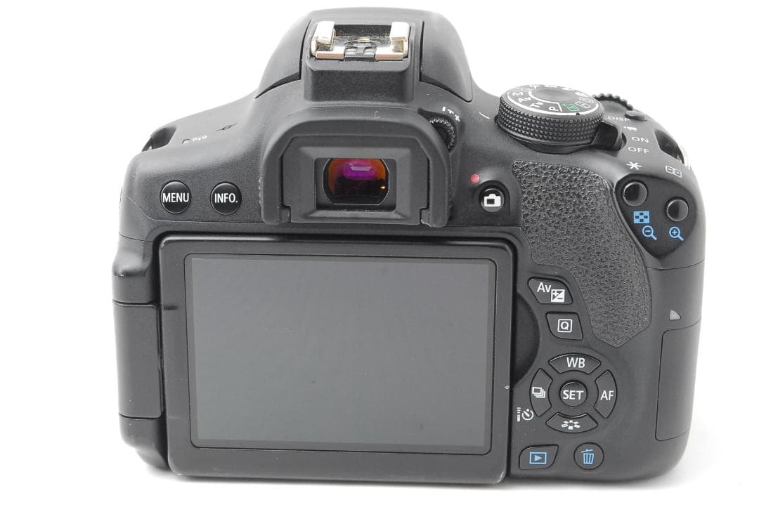 【光学極美品】Canon Kiss X8i　スマホ転送　WiFiモデル　自撮り