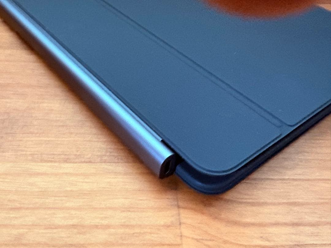 iPad Air 11インチ(M3)用Magic Keyboardセット