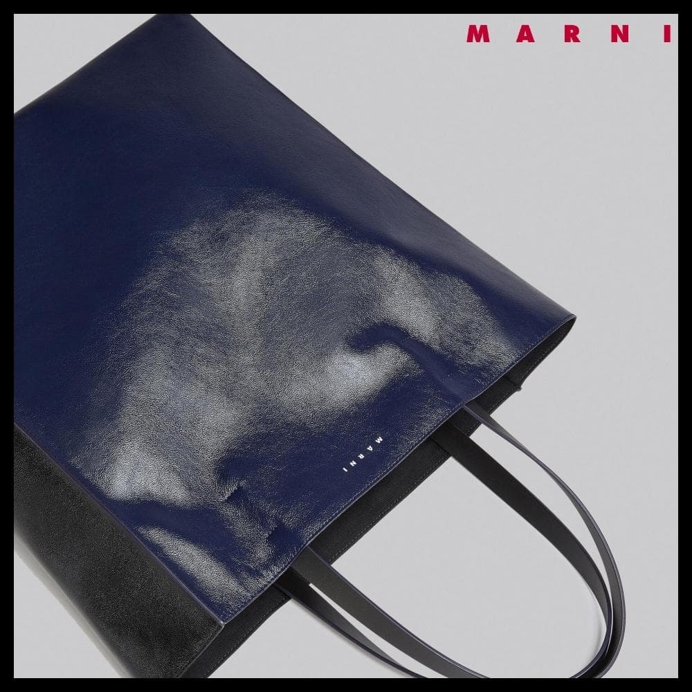 MARNI MUSEO レザートートバッグ　NAVY×BLACK 　O