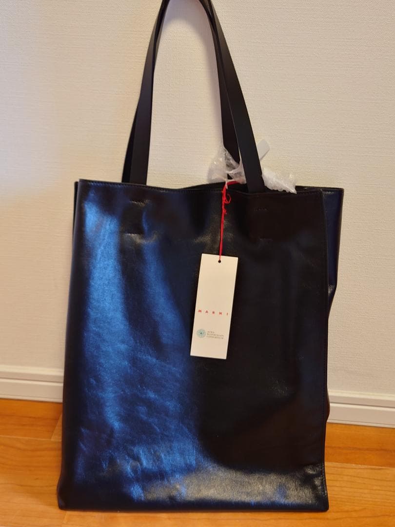 MARNI MUSEO レザートートバッグ　NAVY×BLACK 　O