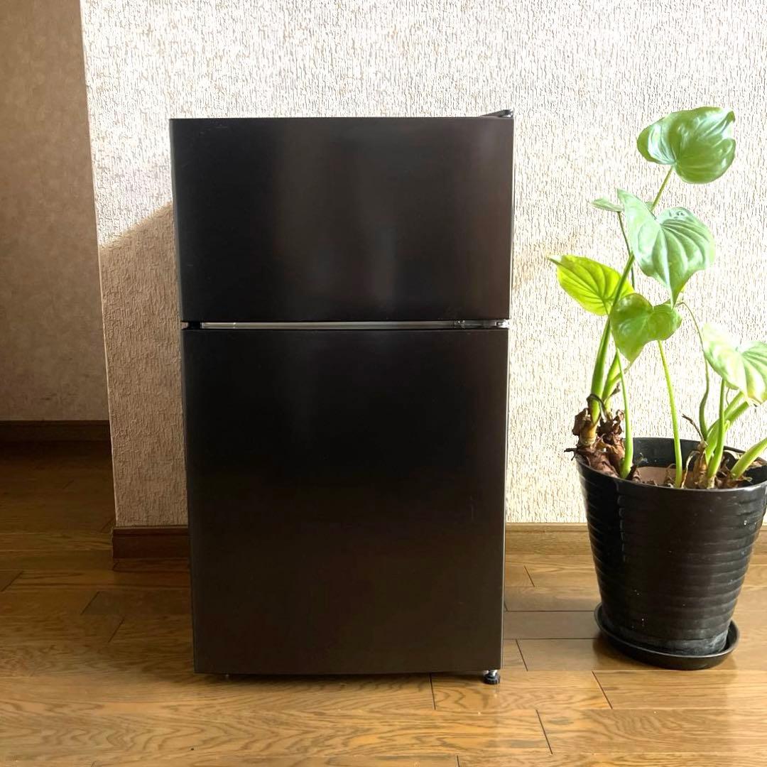 【新品未使用】冷蔵庫 87L MAXZEN マクスゼン 小型 2ドア ガンメタ