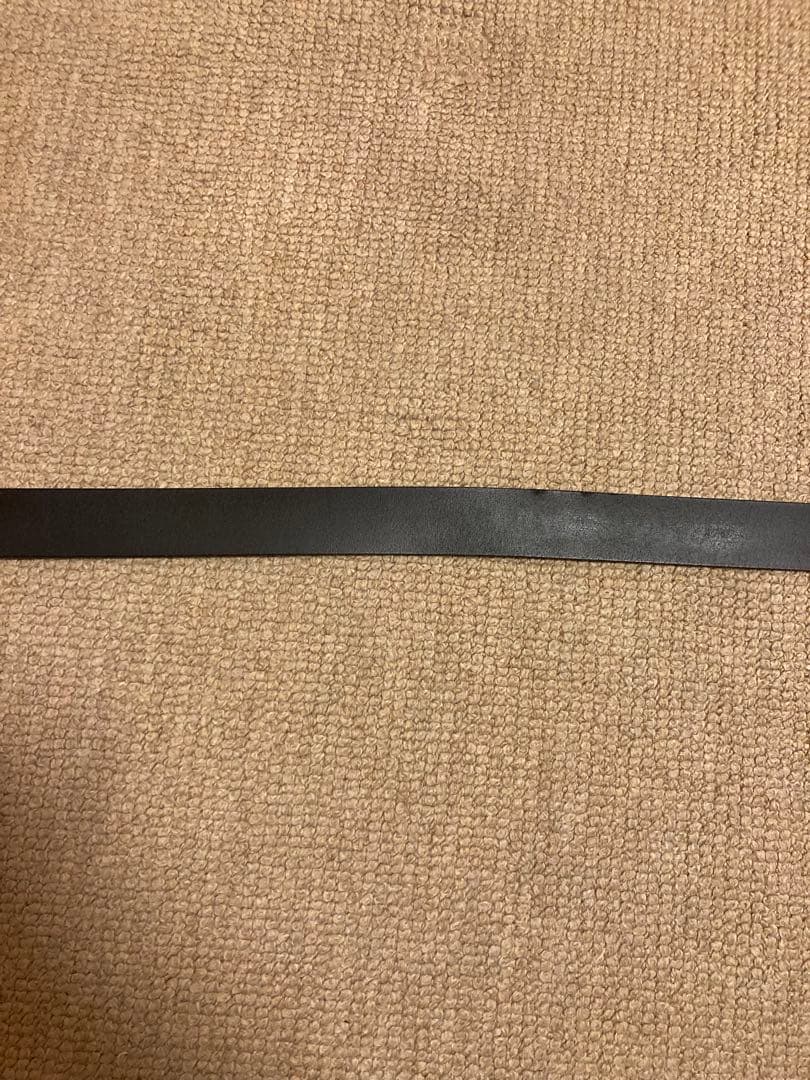 グッチ ベルト 黒 革製　箱と袋付き　全長100センチ 穴5つ