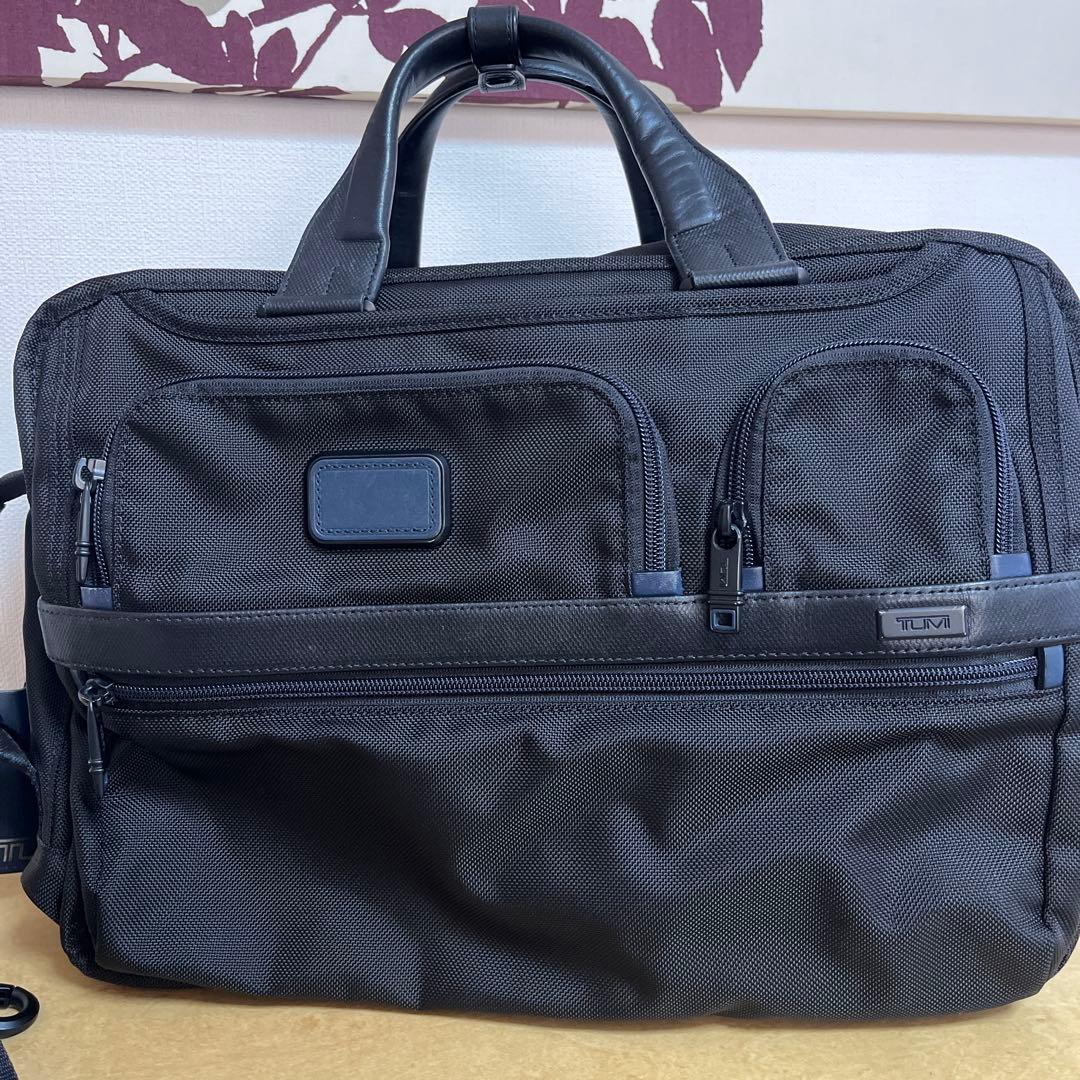 TUMI トゥミビジネス3wayバッグ 伊勢丹別注ブラック×ネイビー