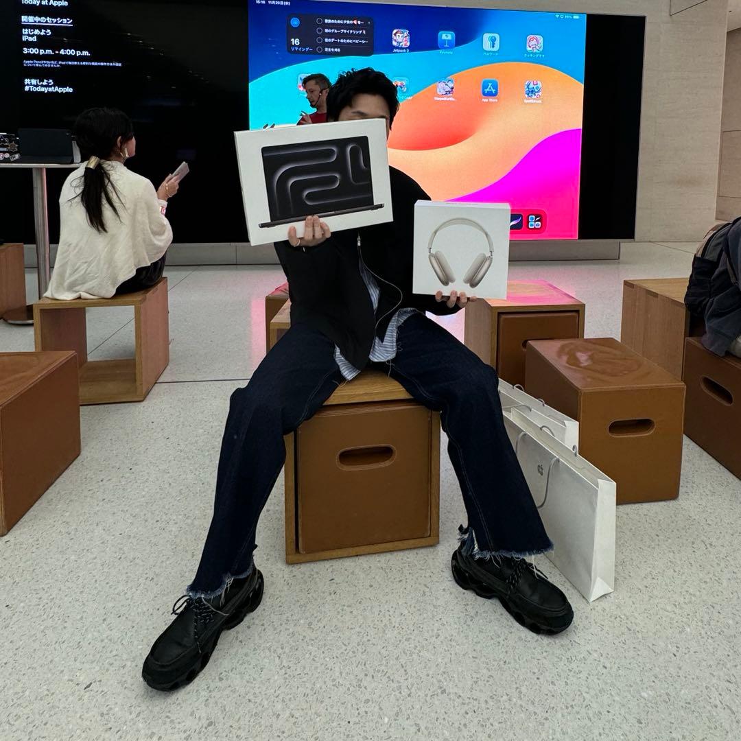 【Apple純正】**AirPods Max (スターライト)