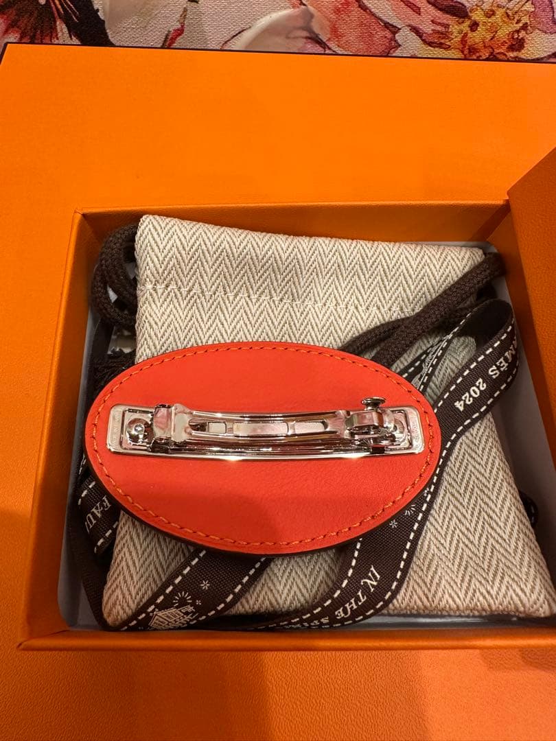 エルメス ヘアアクセサリー オレンジ　バレッタ　エブリン