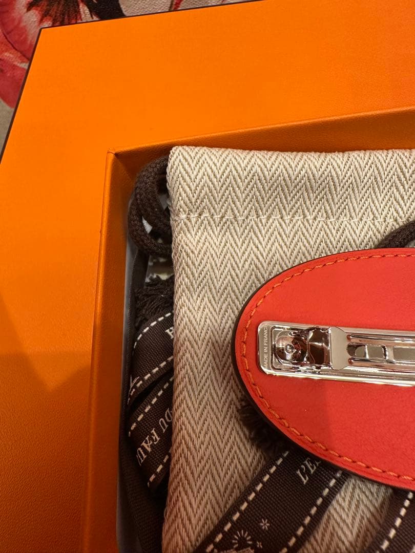 エルメス ヘアアクセサリー オレンジ　バレッタ　エブリン