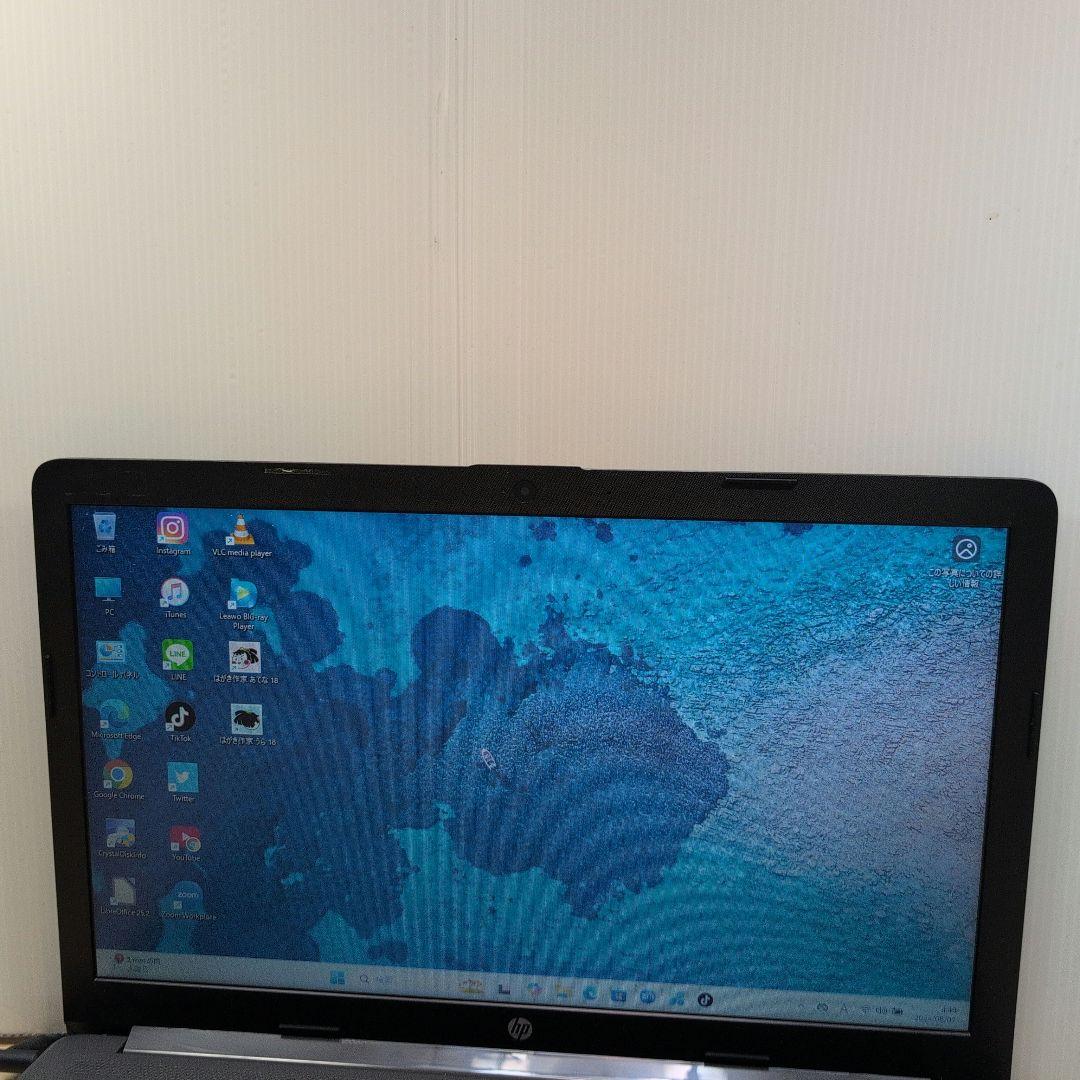 すぐ使えるノートパソコンSSDカメラ付き　　黒いパソコン