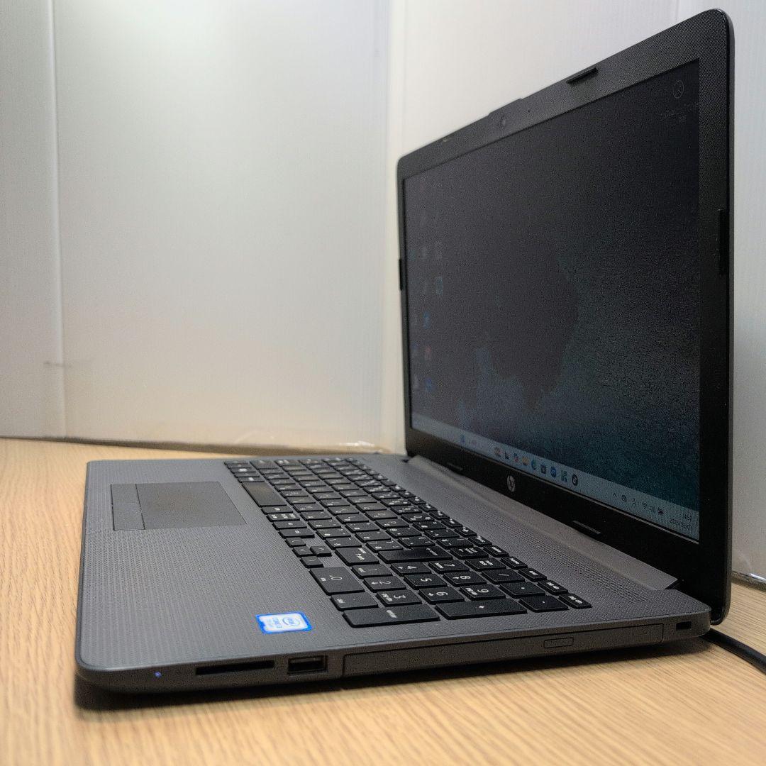 すぐ使えるノートパソコンSSDカメラ付き　　黒いパソコン