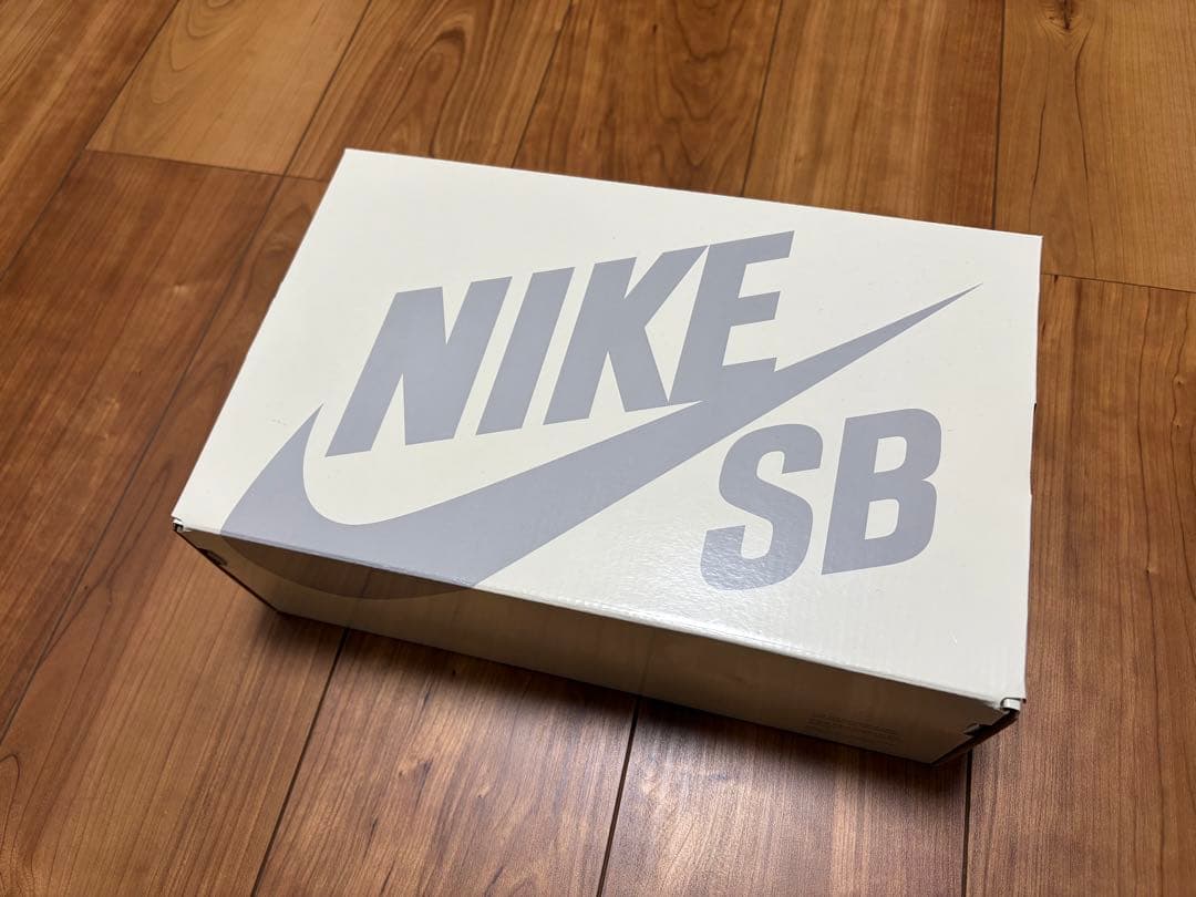 靴 There Skateboards x Nike SB Dunk Low Pro
