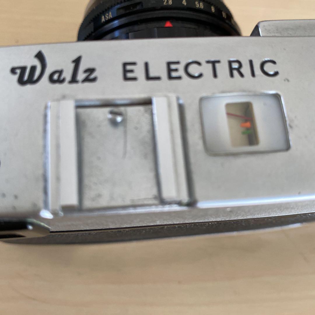 年代物のフイルムカメラ