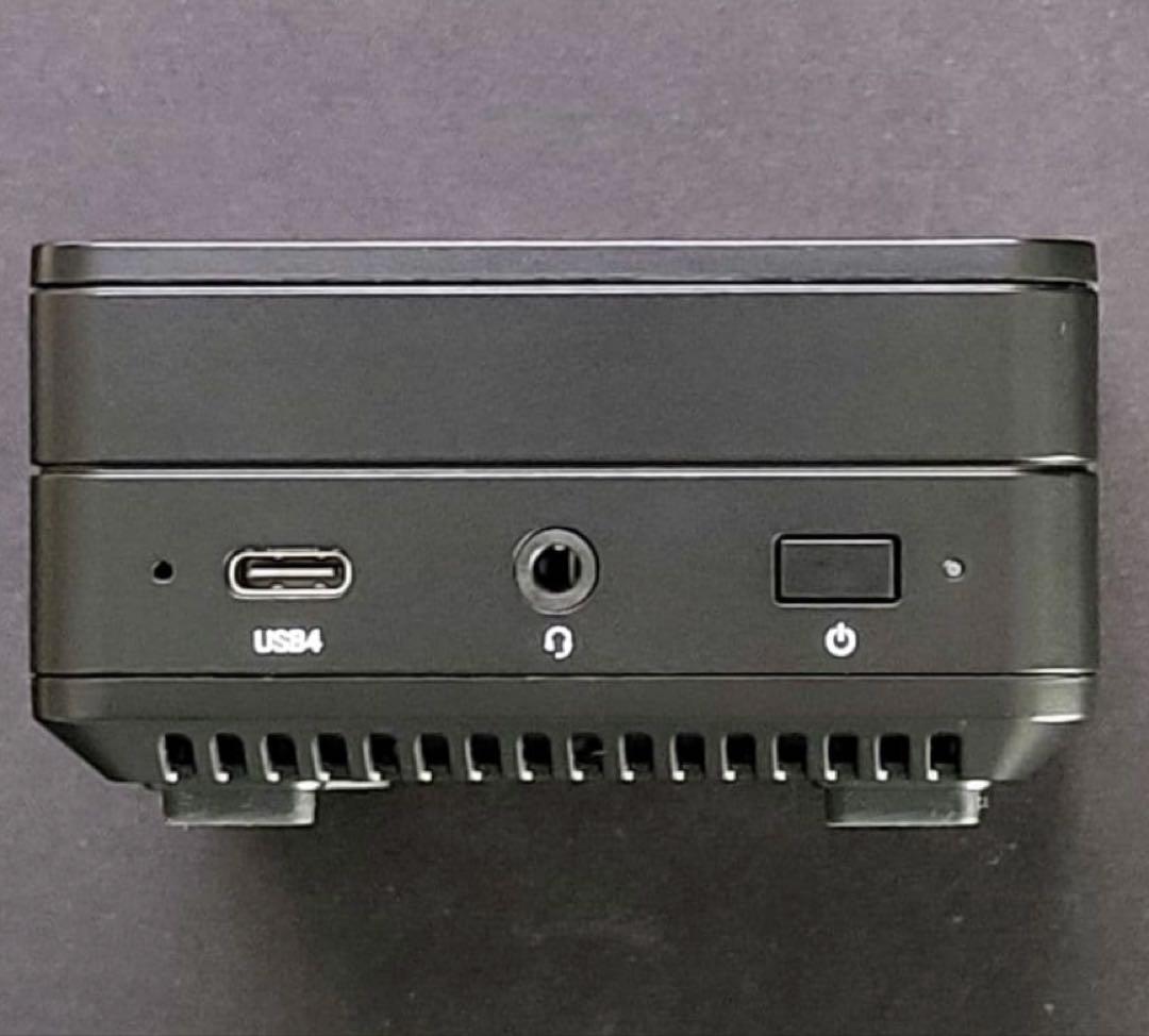 超小型 Minisforum EM680 SSD:512GB おまけ付き