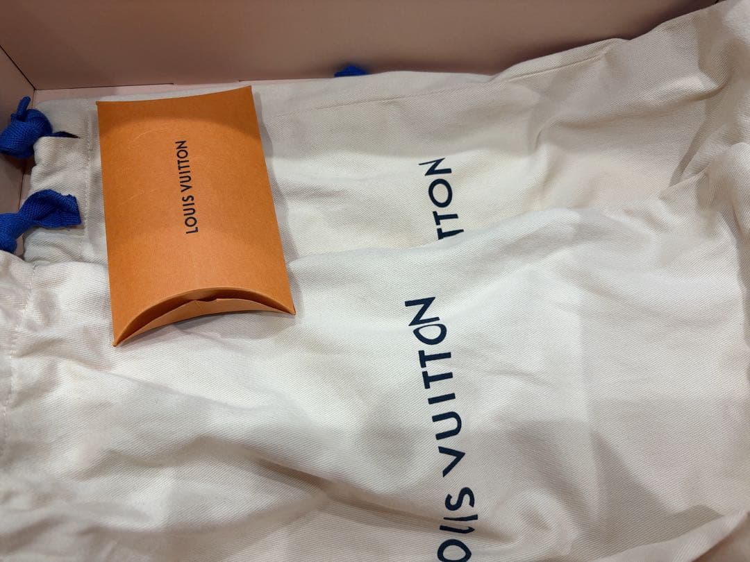 極美品 ルイヴィトン スニーカー リヴォリライン モノグラム エクリプス 8