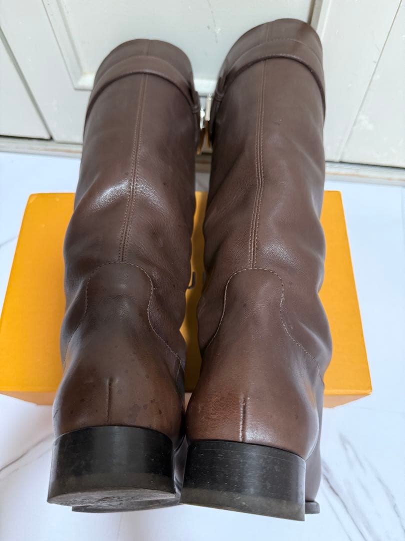 ルイヴィトン　レザー ロングブーツ LV金具ロゴ　ダークブラウン