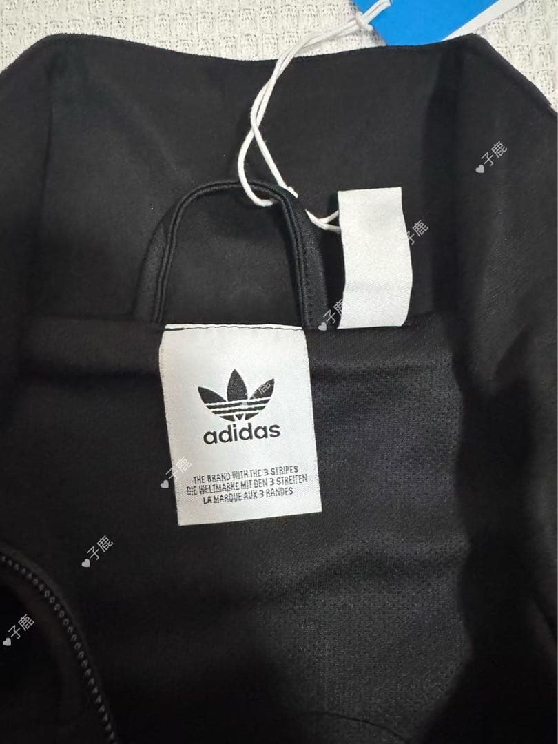 adidasアディダス 中国限定 蛇年トラックジャケット ブラック XL。