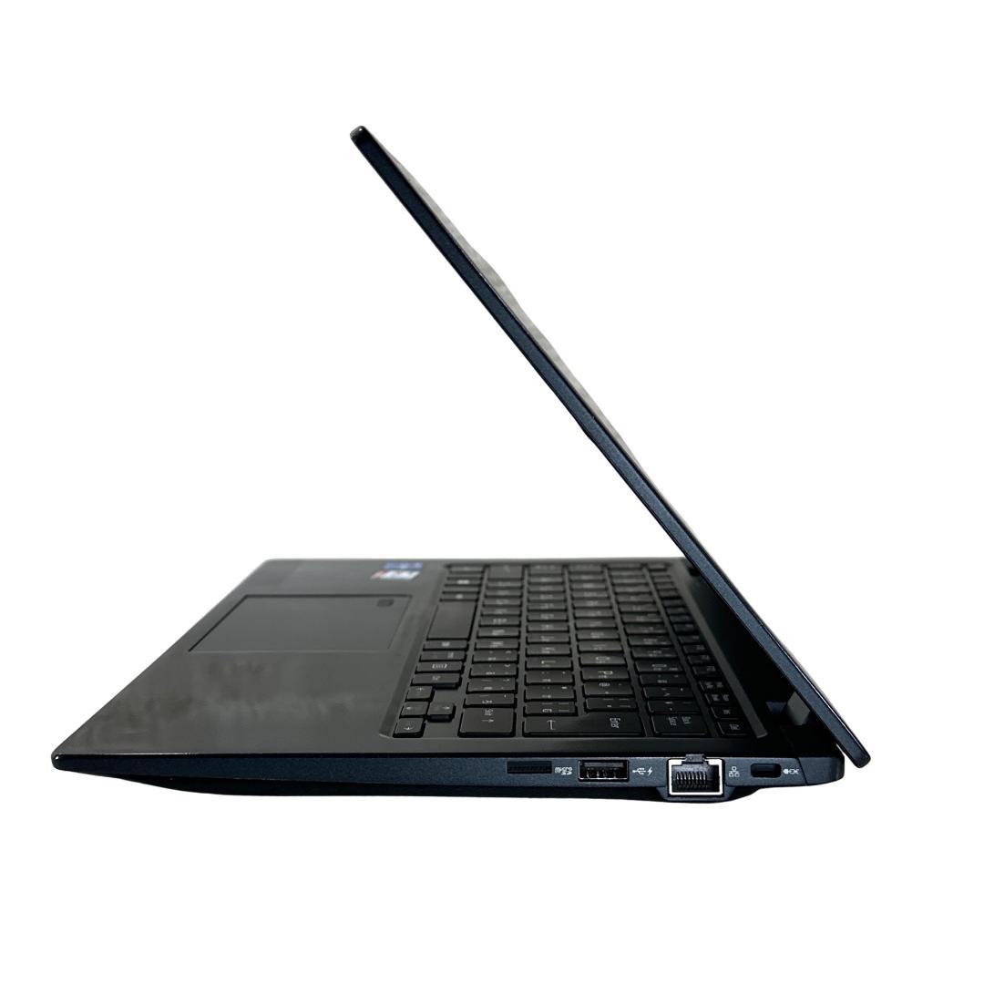 G83/HV 第11世代★近年 16GB／軽量13.3インチノートPC 633