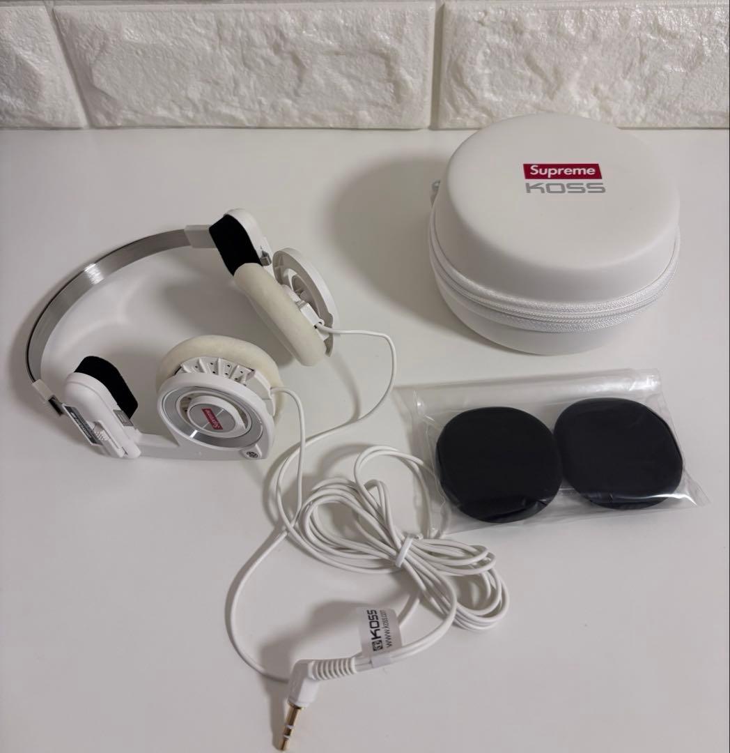 Supreme / Koss PortaPro Headphones ホワイト
