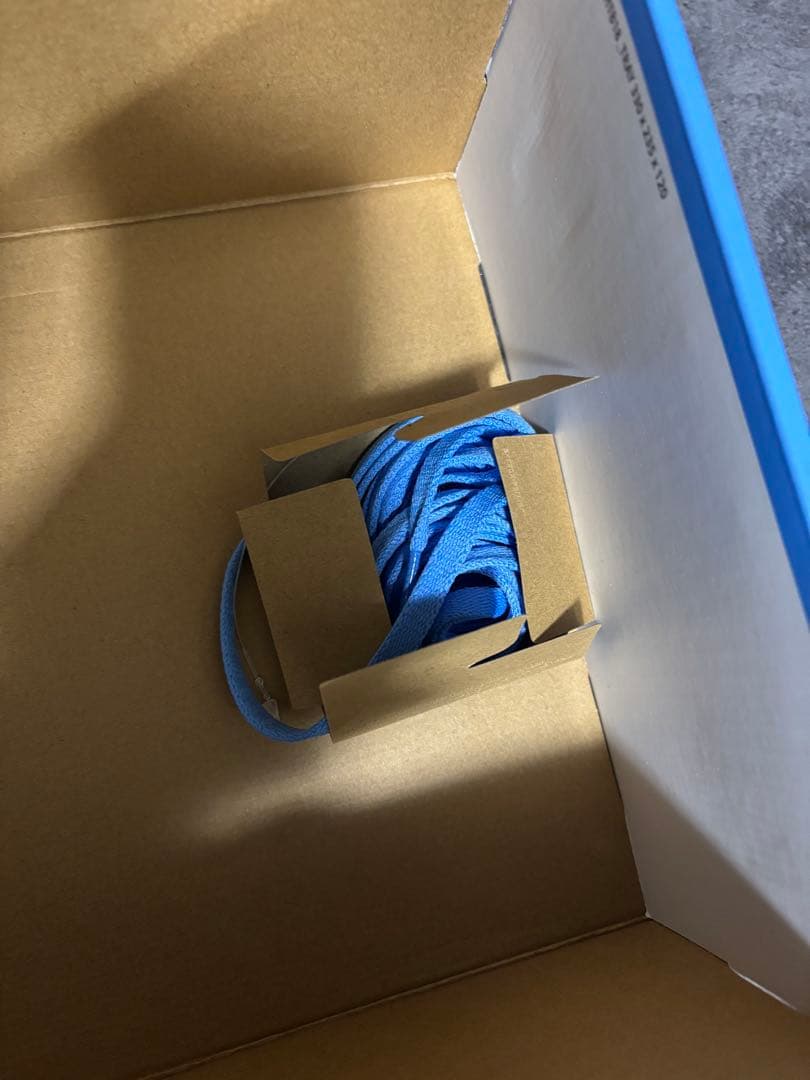 ナイキ　エアジョーダン1 Retro High OG ユニバーシティブルー　28