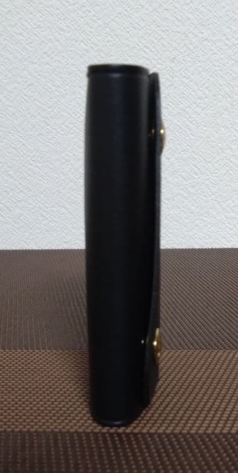 イルビゾンテ・キーケースホルダーブラック