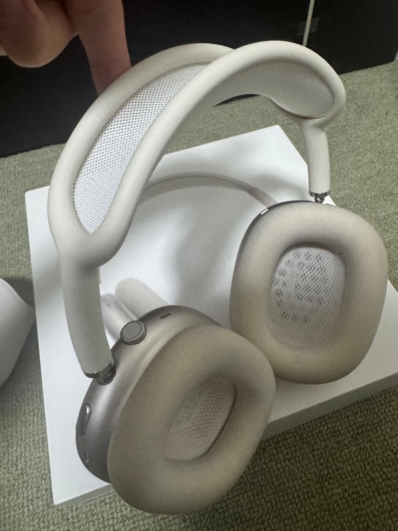 Airpods Max 第二世代　スターライト