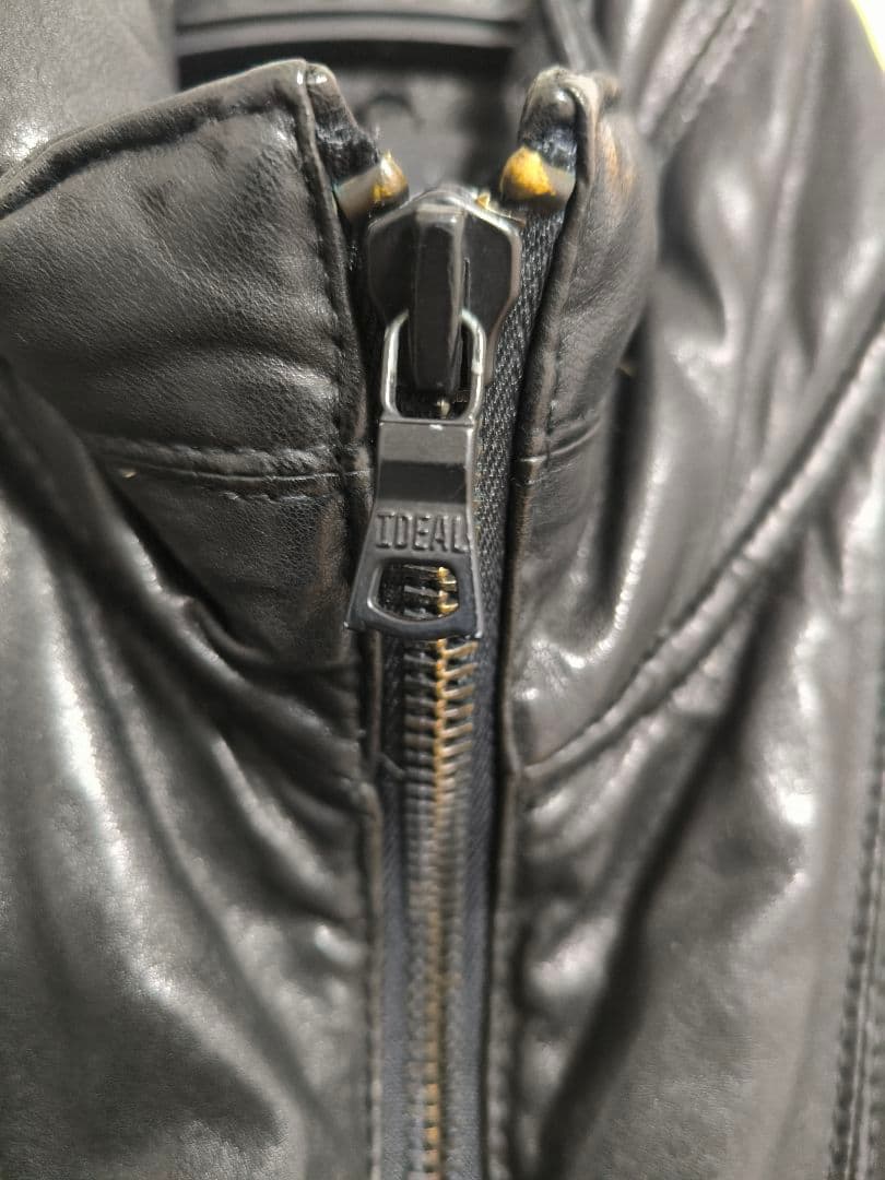 フーガダウンライダースジャケット暖かい