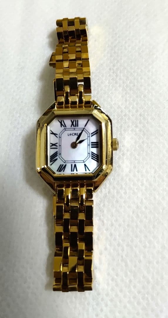 maru 様ご予約　ルクレア カレ ゴールド ソーラー腕時計
