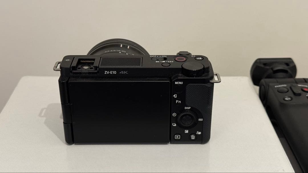 SONY ZV-E10 ズームレンズキット＋シューティンググリップ付