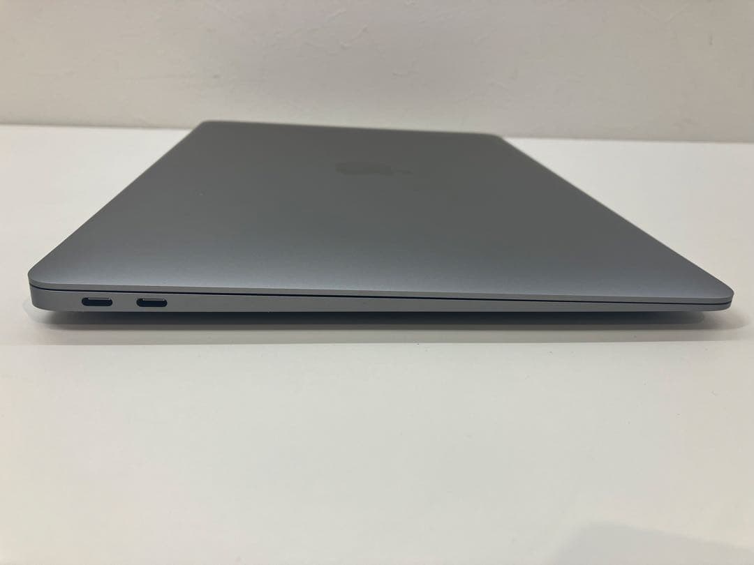 【美品】MacBook Air (M1,2020) 充放電24回バッテリー99%