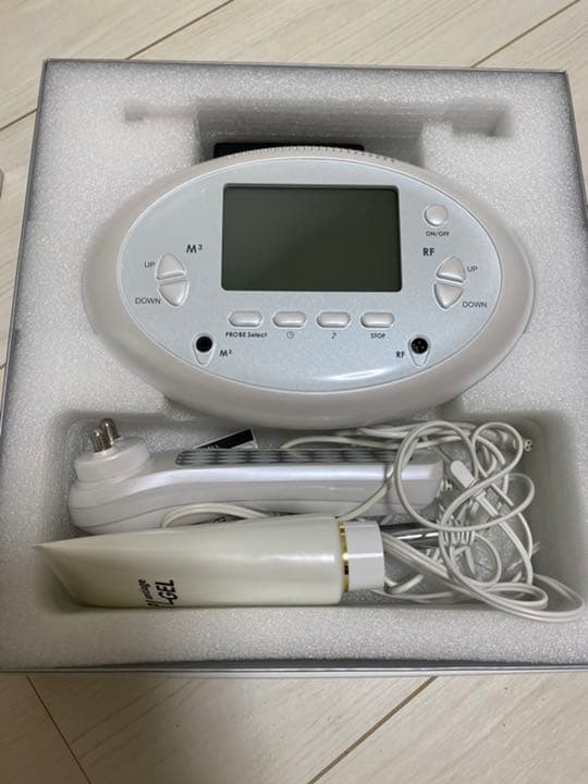 【美品】クリスタルエス美顔器