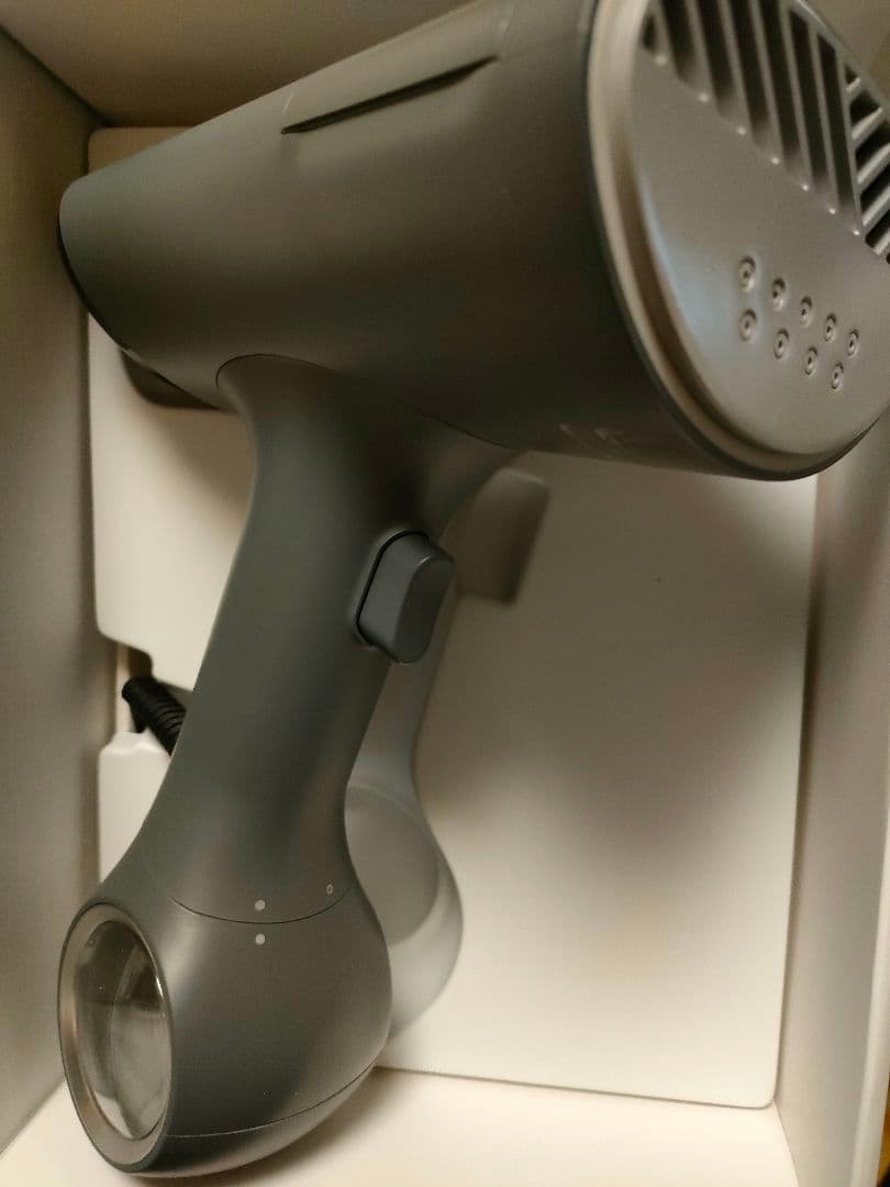 MORUS V6 吸引式衣類スチーマー グレー