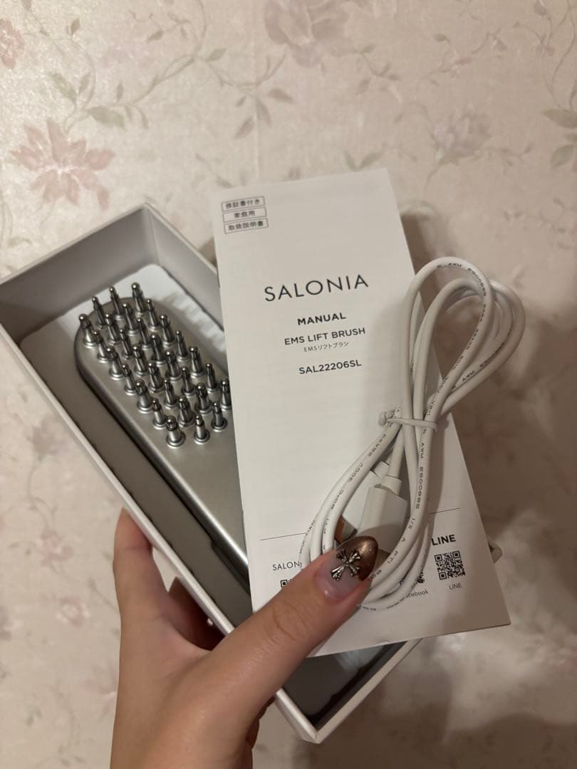 【美品】SALONIA EMS LIFT BRUSH